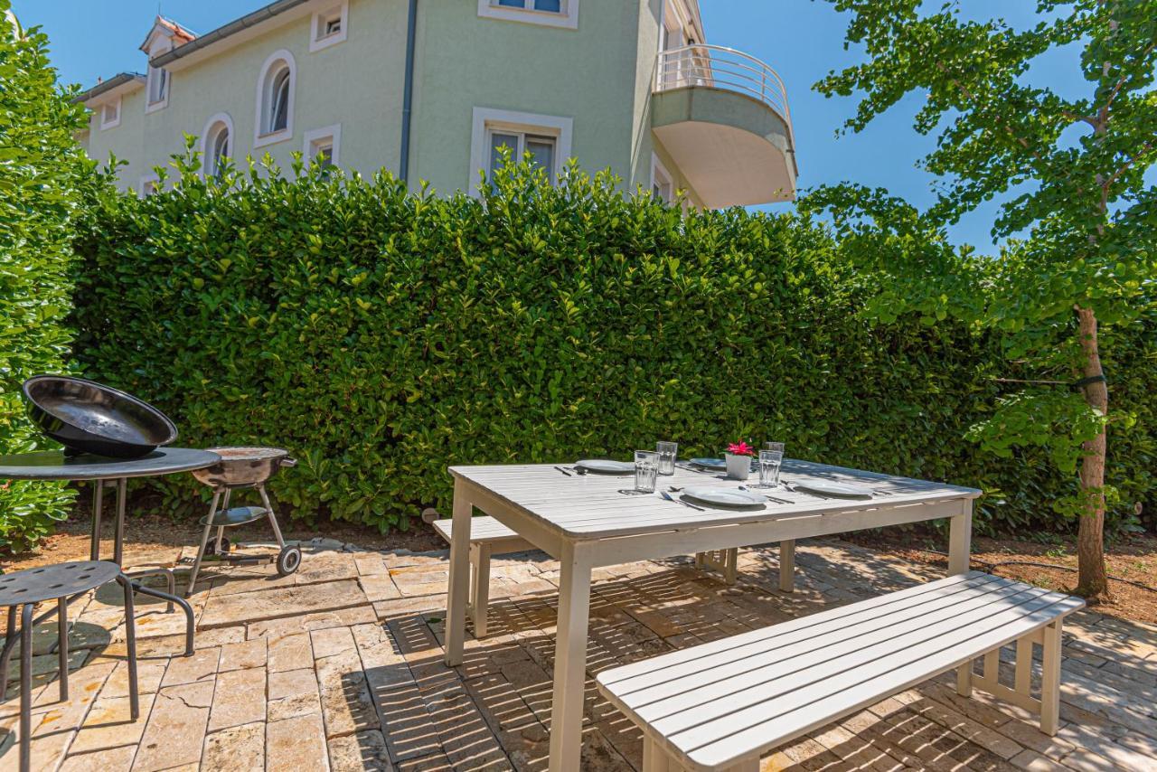 Apartments Villa Tribunj Tribalj Eksteriør bilde