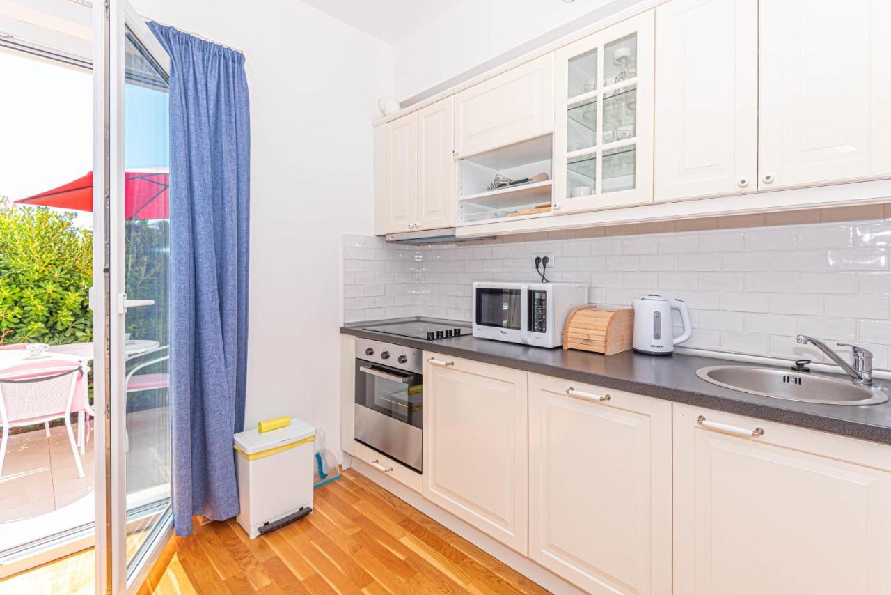 Apartments Villa Tribunj Tribalj Eksteriør bilde