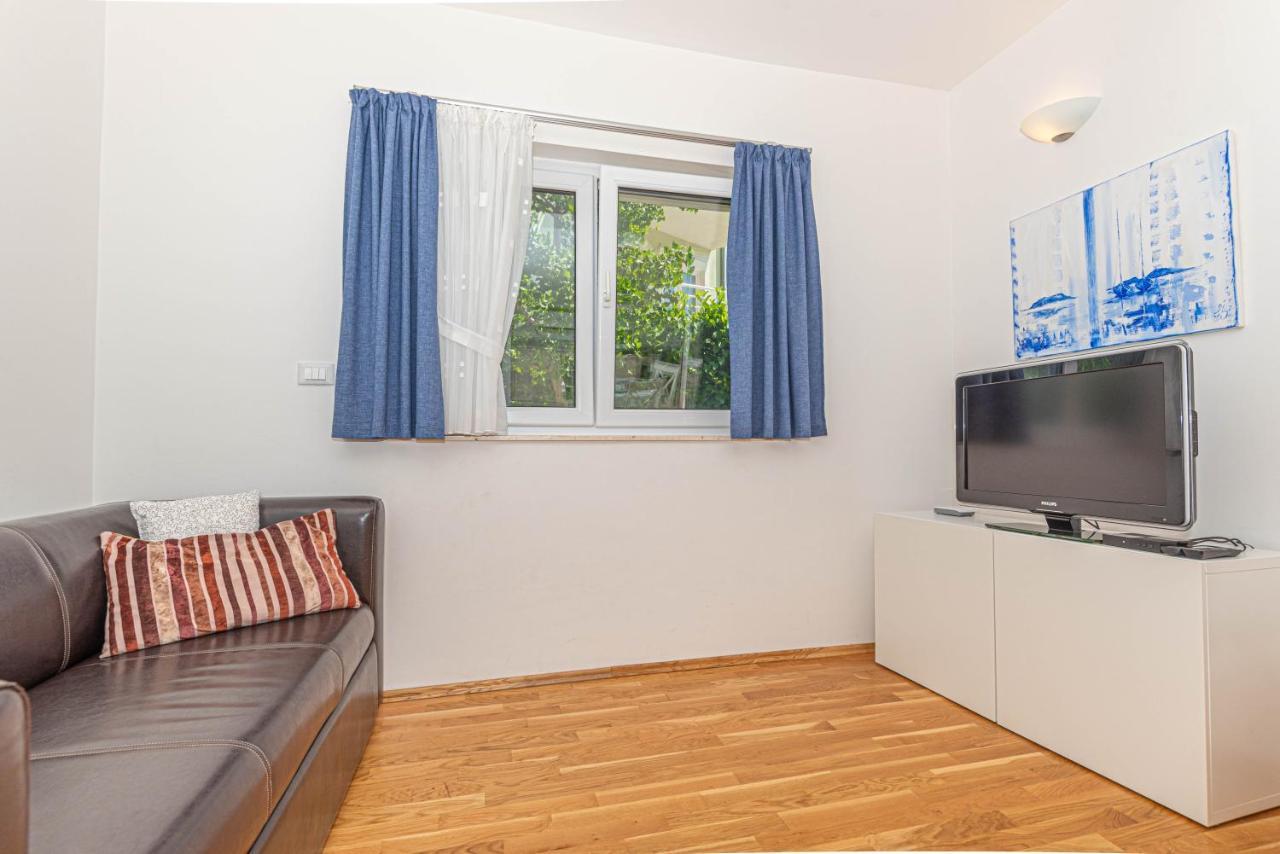 Apartments Villa Tribunj Tribalj Eksteriør bilde
