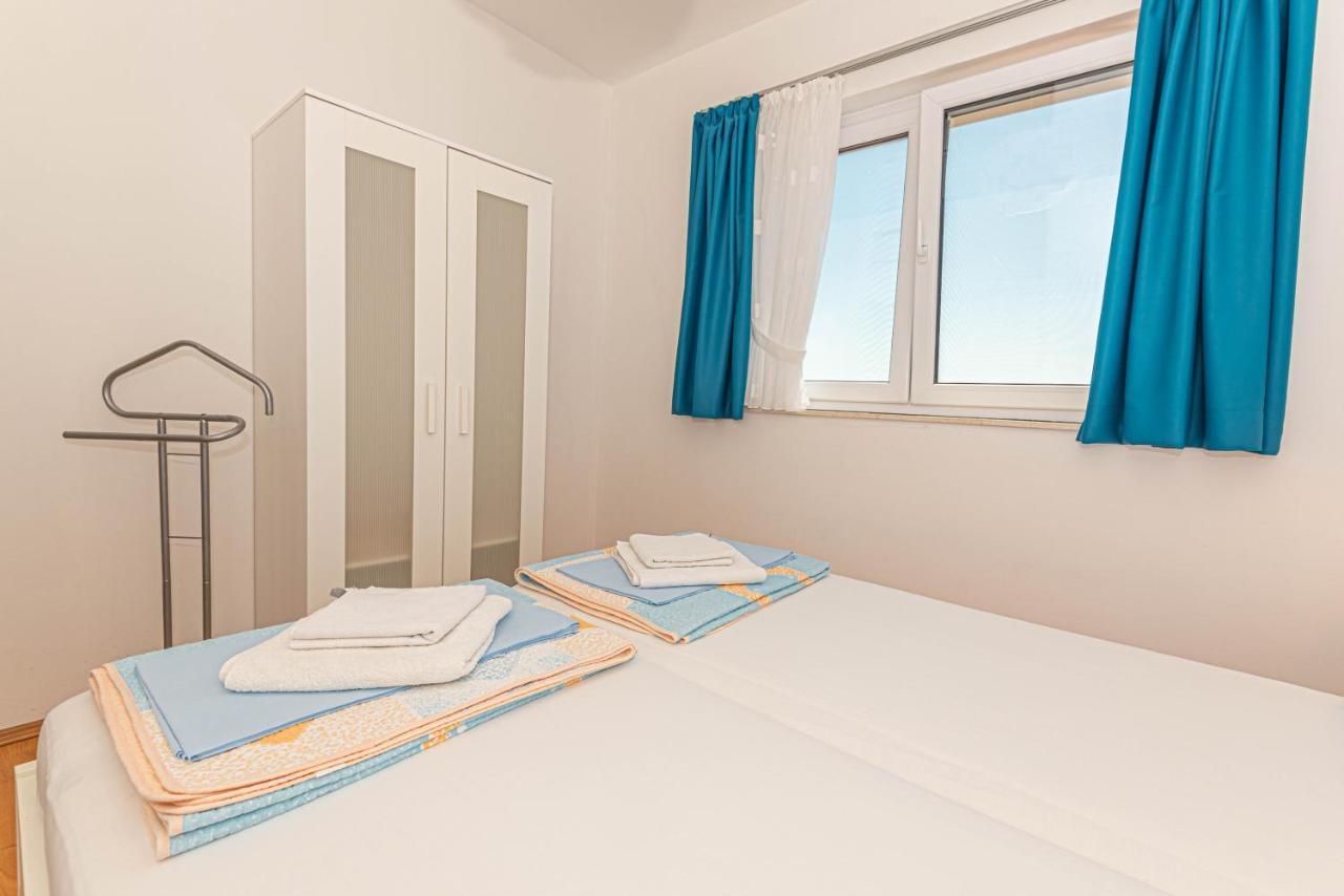 Apartments Villa Tribunj Tribalj Eksteriør bilde