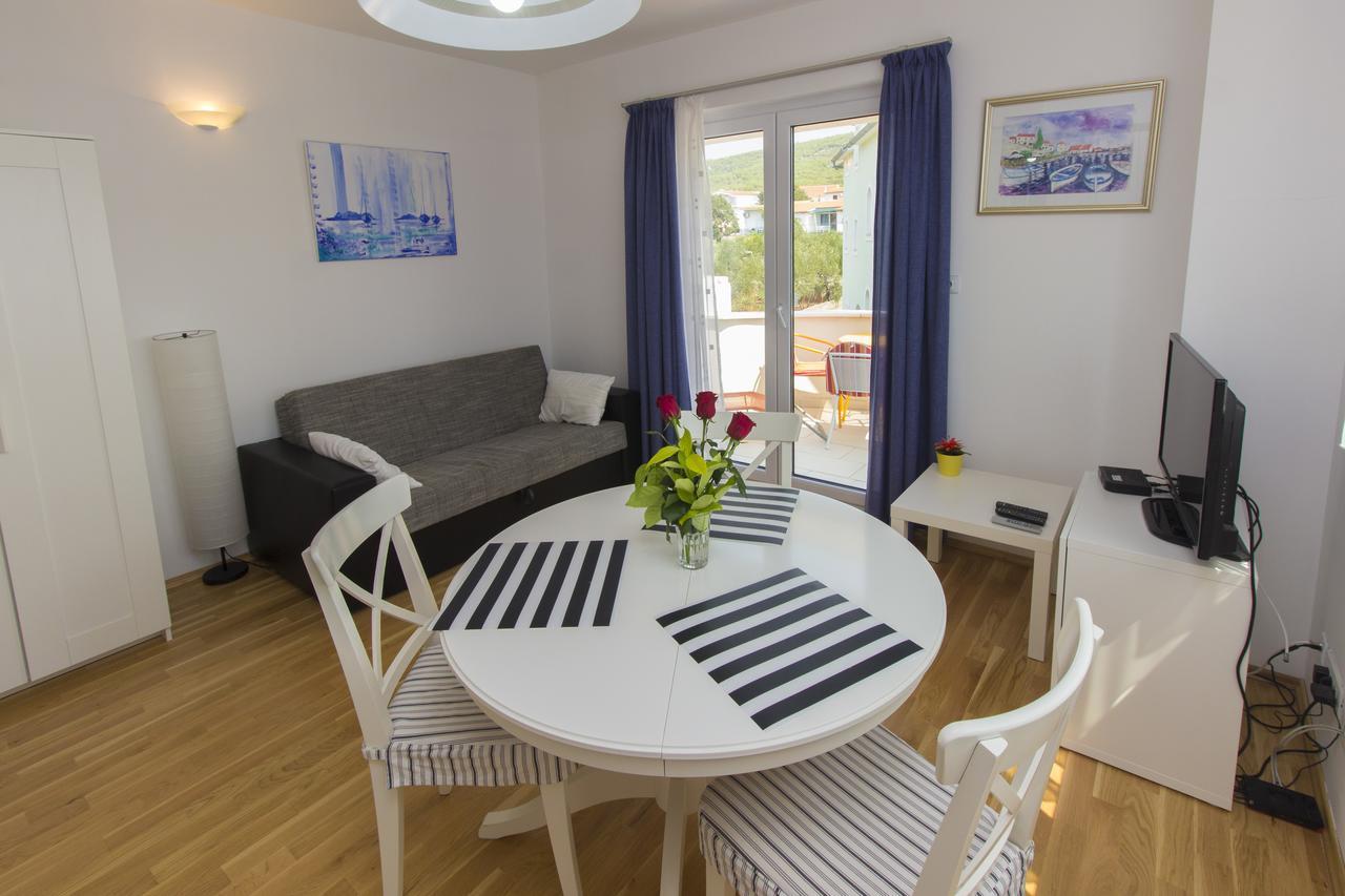 Apartments Villa Tribunj Tribalj Eksteriør bilde