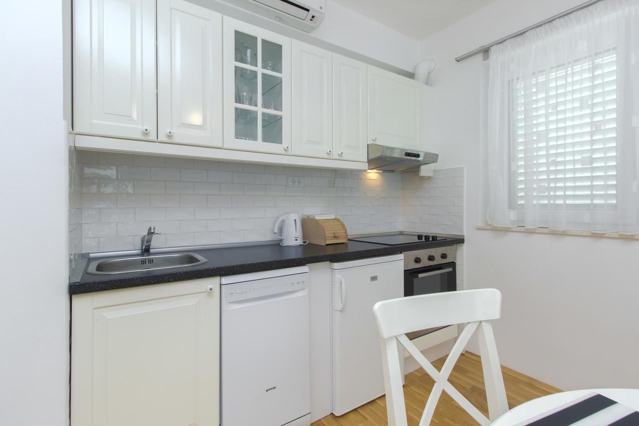 Apartments Villa Tribunj Tribalj Eksteriør bilde
